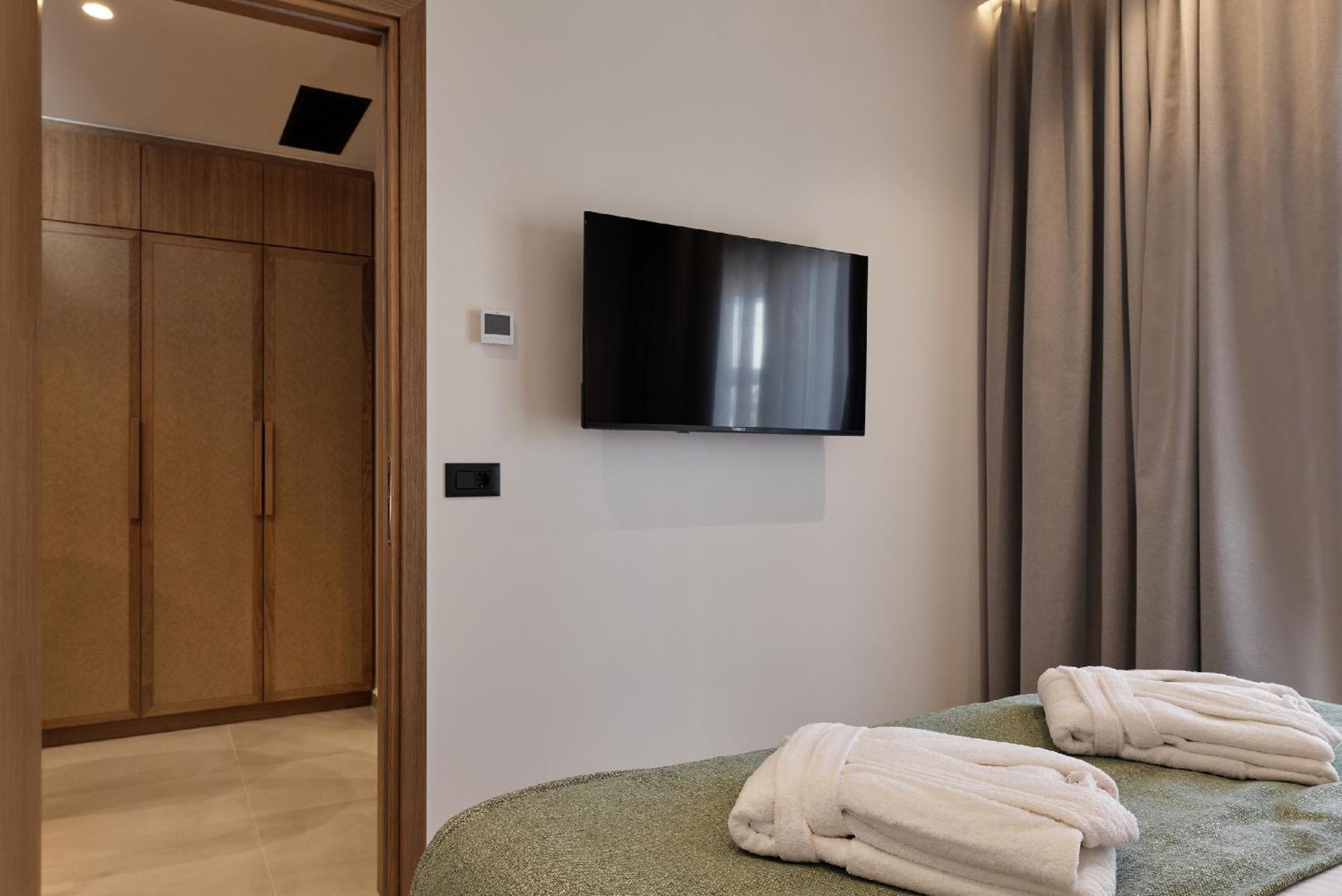 Inea Sole Boutique Hotel Като-Дарацо Екстер'єр фото