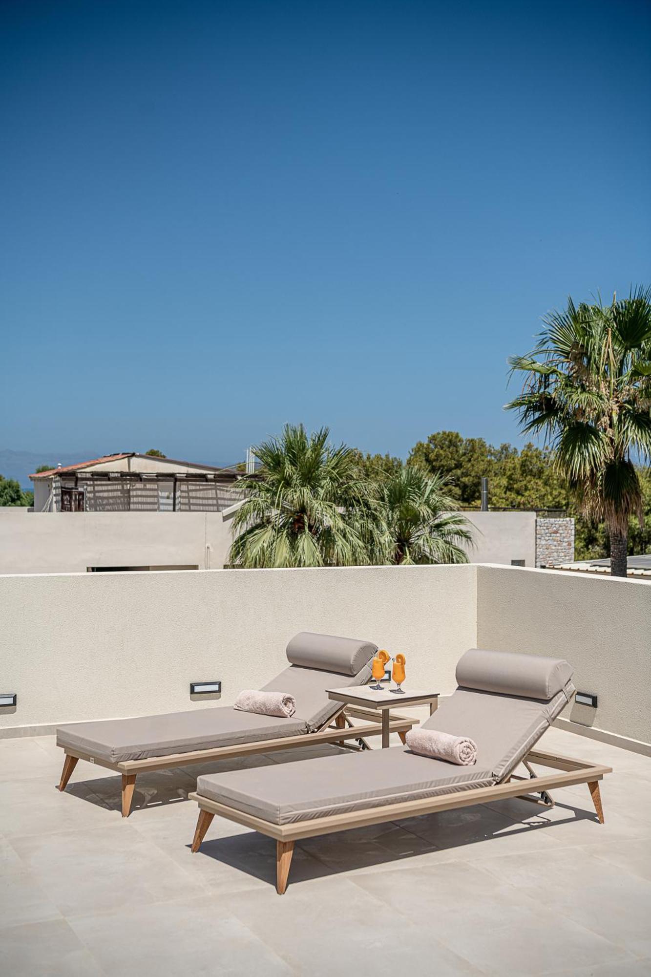 Inea Sole Boutique Hotel Като-Дарацо Екстер'єр фото
